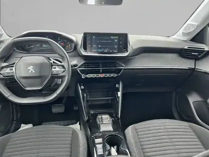 Photo 7 Peugeot 208  Electrique 50 kWh 136ch