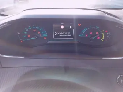 Photo 9 Peugeot 208  Electrique 50 kWh 136ch