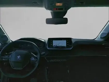 Photo 7 Peugeot 208  Electrique 50 kWh 136ch