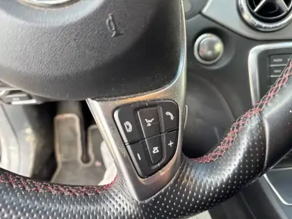 Photo 20 Mercedes CLA  200 d 7-G DCT