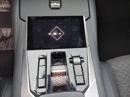 Photo 13 DS DS 4  Hybride E-Tense 225 EAT8