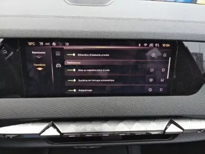 Photo 66 DS DS 4  Hybride E-Tense 225 EAT8