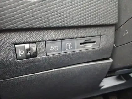 Photo 71 DS DS 4  Hybride E-Tense 225 EAT8