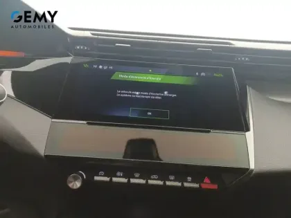 Photo 13 Peugeot 308  SW Hybrid 145 e-DCS6