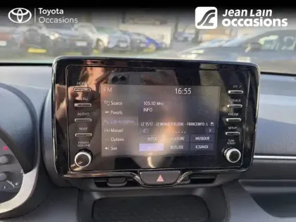 Photo 36 Toyota Yaris Gén. IV Ph1 Dynamic Business 5