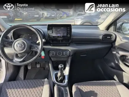 Photo 38 Toyota Yaris Gén. IV Ph1 Dynamic Business 5