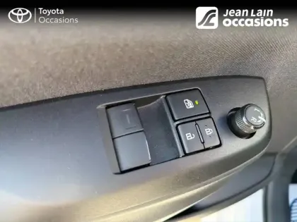 Photo 39 Toyota Yaris Gén. IV Ph1 Dynamic Business 5