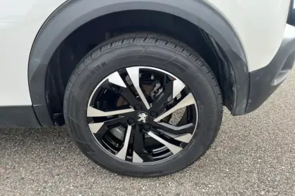 Photo 14 Peugeot 2008  BlueHDi 130 S&S EAT8