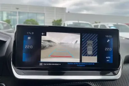 Photo 16 Peugeot 2008  BlueHDi 130 S&S EAT8