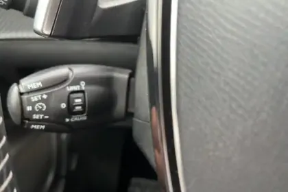 Photo 25 Peugeot 2008  BlueHDi 130 S&S EAT8