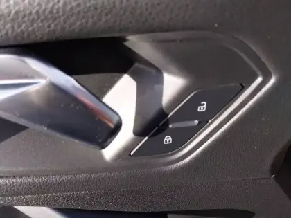 Photo 21 Audi Q3  35 TDI 150 ch S tronic 7