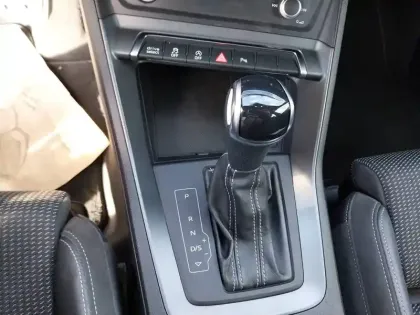 Photo 32 Audi Q3  35 TDI 150 ch S tronic 7