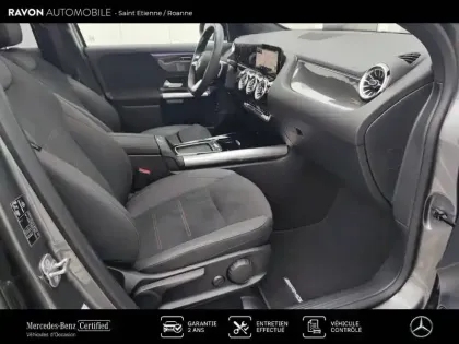 Photo 17 Mercedes GLA  200 d 8G-DCT