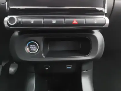 Photo 12 Citroën C3  PureTech 83 S&S BVM5 Shine