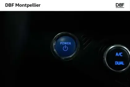 Photo 8 Toyota Yaris HYBRIDE MY19 100h Dynamic