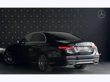 Photo 23 Mercedes Classe E Gén. V (W213) Ph2 AMG Line 4