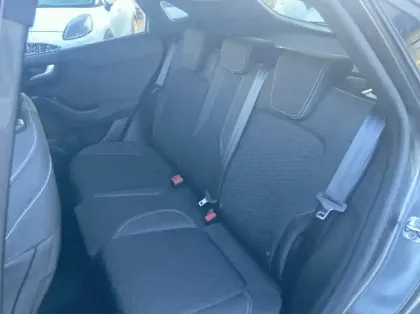 Photo 8 Ford Puma 1.0 EcoBoost 125ch mHEV Titanium Business 7cv