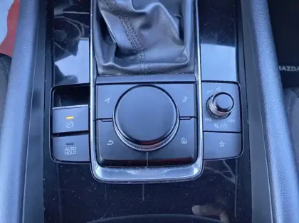 Photo 16 Mazda 3 2.0 e-SKYACTIV-X M-Hybrid 186ch Sportline