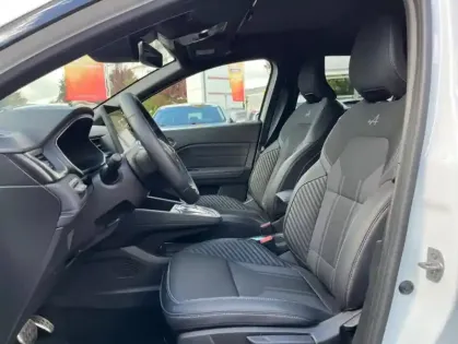 Photo 8 Renault Captur E-Tech full hybrid 145 ch esprit Alpine 5p