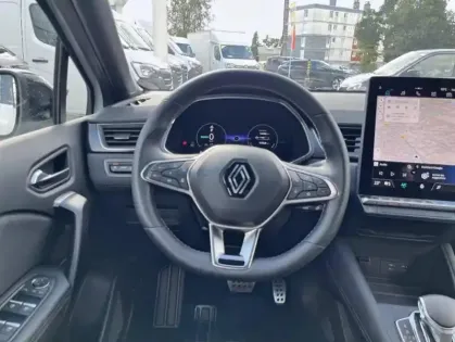 Photo 9 Renault Captur E-Tech full hybrid 145 ch esprit Alpine 5p