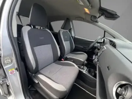 Photo 15 Toyota Yaris 110 VVT-i CVT Design Y20