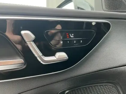 Photo 12 Mercedes Classe C Berline 200 d AMG Line Be