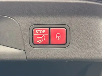 Photo 18 Mercedes Classe GLC 300e 4MATIC AMG Line