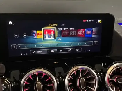 Photo 19 Mercedes GLA 200 AMG Line