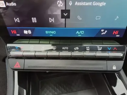 Photo 15 Renault Austral E-Tech full hybrid 200 GSR2 Techno esprit Alpine