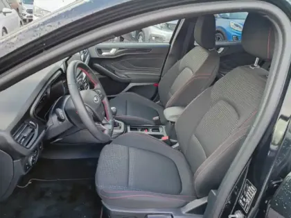 Photo 9 Ford Focus SW 1.0 Flexifuel mHEV 125ch ST-Line X