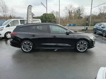 Photo 25 Ford Focus SW 1.0 Flexifuel mHEV 125ch ST-Line X