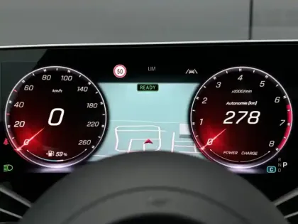 Photo 62 Mercedes CLA Coupe 200 AMG Line