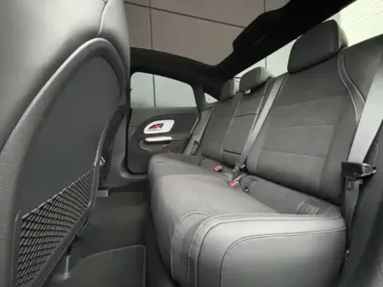 Photo 66 Mercedes CLA Coupe 200 AMG Line