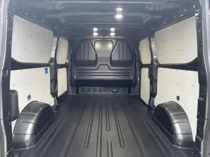 Photo 12 Ford Custom Gén. II Ph1 Limited 1