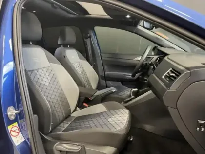 Photo 12 Volkswagen Taigo  1.0 TSI 110ch R-Line DSG7