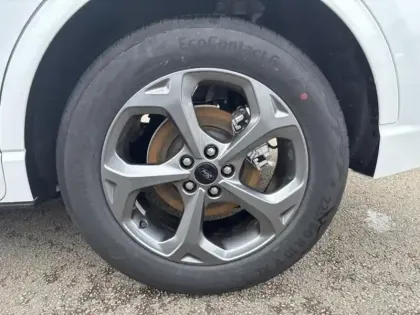 Photo 8 Ford Kuga  2.5 Duratec 180ch Hybrid FlexiFuel ST-Line Powershift