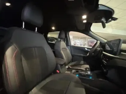 Photo 10 Ford Kuga  2.5 Duratec 180ch Hybrid FlexiFuel ST-Line X Powershift