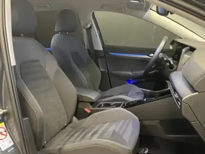 Photo 9 Volkswagen Golf  1.4 eHybrid OPF 204ch Style DSG6