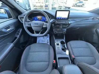 Photo 13 Ford Kuga  2.5 Duratec 190ch FHEV E85 ST-Line BVA