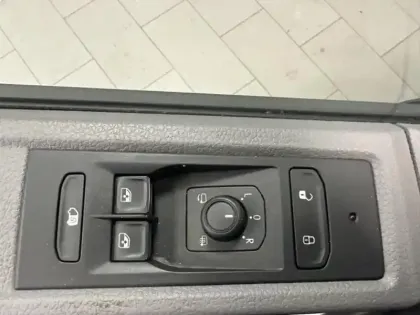 Photo 11 Volkswagen Transporter  Fg 2.8T L1H1 2.0 TDI 150ch Business DSG7