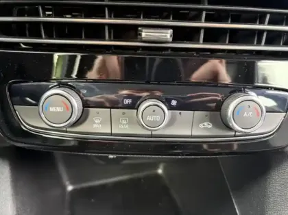 Photo 15 Opel Mokka  -e 136ch Elegance Business