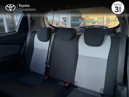 Photo 11 Toyota Yaris  110 VVT-i France Connect 5p RC19