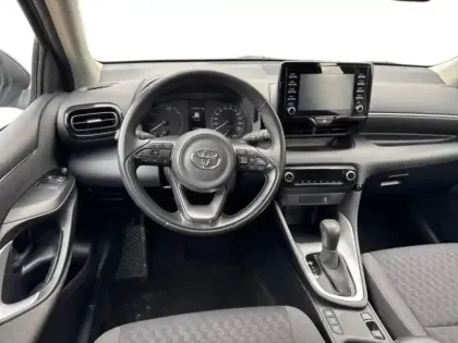 Photo 14 Toyota Yaris  116h Dynamic 5p MY22