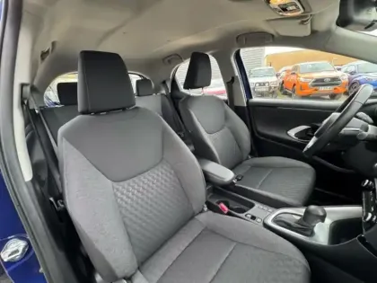 Photo 9 Toyota Yaris  116h Dynamic 5p MY22