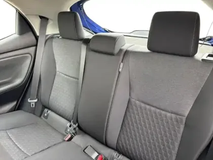 Photo 11 Toyota Yaris  116h Dynamic 5p MY22