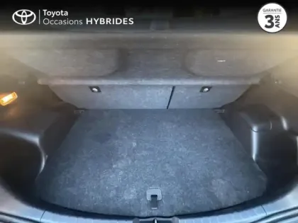 Photo 9 Toyota Yaris  HSD 100h France 5p