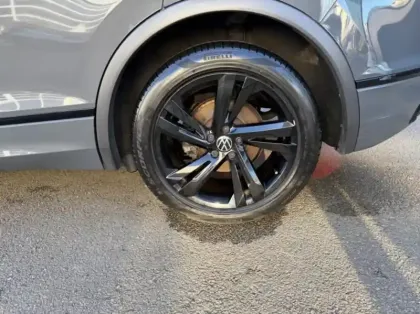 Photo 8 Volkswagen Tiguan  2.0 TDI 150ch R-Line DSG7