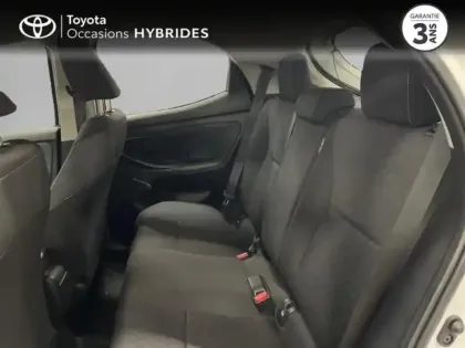 Photo 11 Toyota Yaris  116h France 5p