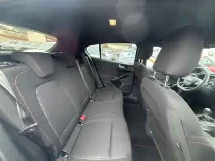 Photo 11 Ford Focus Gén. IV Ph2 ST-Line X 5