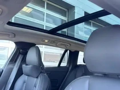 Photo 11 Volvo V60  T6 AWD 253+145ch Plus Style Dark Geartronic 8